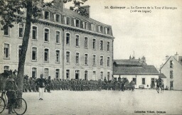 /medias/customer_2/29 Fi FONDS MOCQUE/29 Fi 274_La Caserne de La Tour d'Auvergne et le 118e Regiment d'Infanterie en 1917_jpg_/0_0.jpg